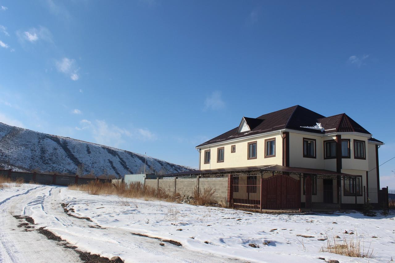 Mount Yard Karakol Hotel Luaran gambar